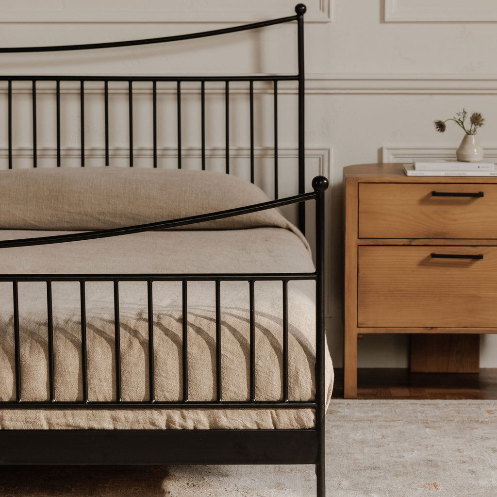 Monet King Bed Black - 1630Living
