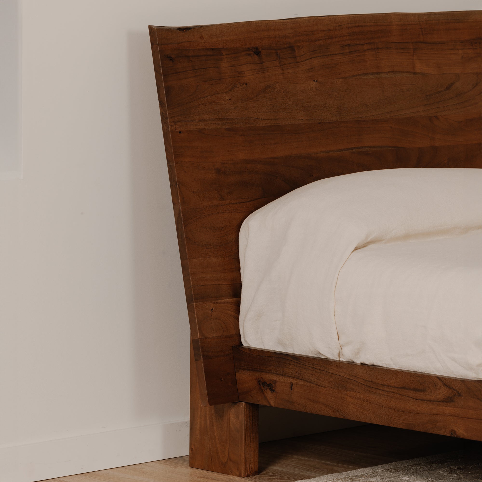 Bent Queen Size Bed Brown - 1630Living