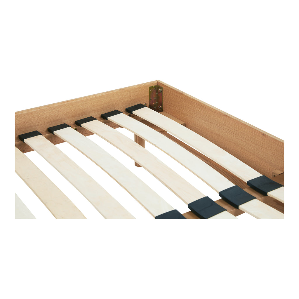 Colby Queen Bed Brown - 1630Living